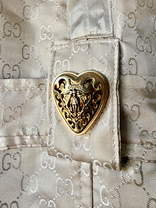 Gucci GG monogrammiga mantel – Babushka versioon (7 foto / 10)