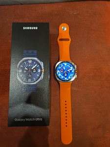 Samsung Galaxy Watch Ultra (2025) Titanium Blue LTE (1 foto / 3)