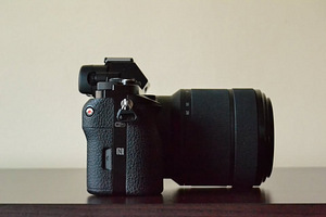 Sony A7 (ILCE-7) täiskaader hübriidkaamera (5 foto / 7)