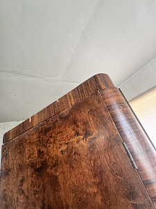 Retro Funk stiilis riidekapp (9 foto / 10)