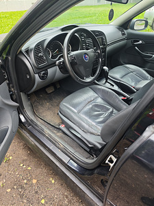 Saab 9-3 (5 foto / 5)