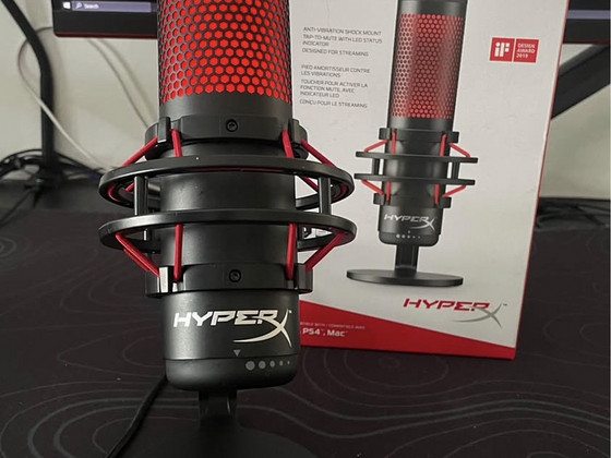 Микрофон HyperX Quadcast