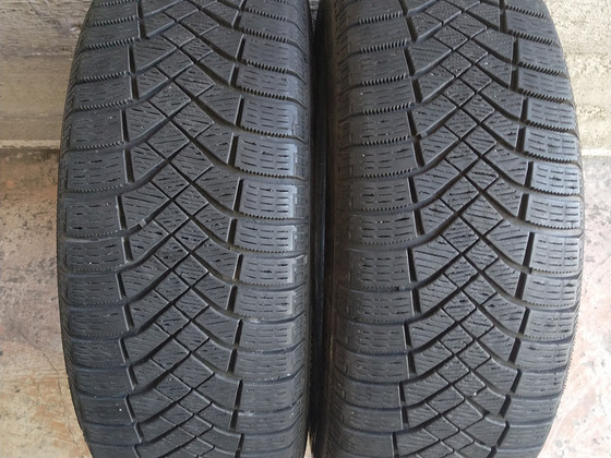 205/55R16 Pirelli Ice Zero Studless M+S
