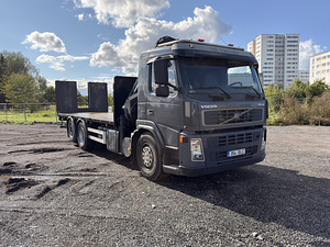 Volvo FM9 + кран (2 фото из 9)