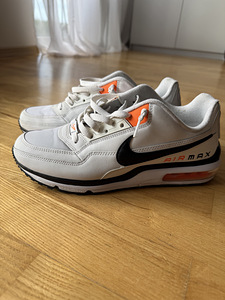 Nike Air Max tossud (1 foto / 4)