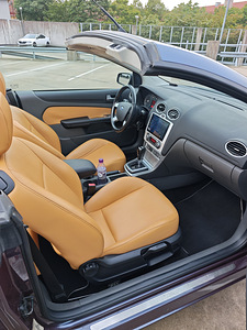 Ford Focus CC 2.0 107 кВт автомат | Pininfarina | 142 000 км (10 фото из 15)