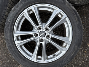 19" оригинальные диски Kia 5x114,3 + 235/55/19 m+s (5 фото из 7)