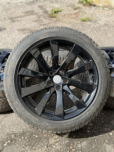 19" диски Tesla Model Y 5x114,3 + 255/45/19 m+s (1 фото из 9)