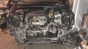 Lancia Voyager (avariiline) (11 foto / 14)