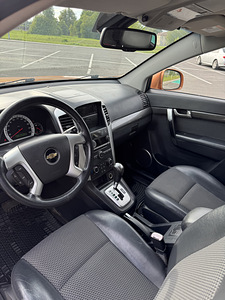 Chevrolet Captiva (9 фото из 14)