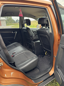 Chevrolet Captiva (11 фото из 14)