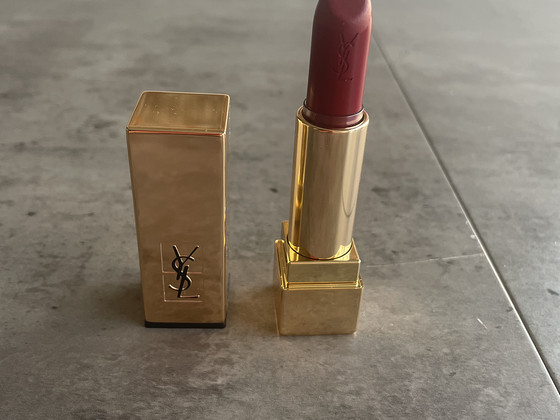 Помада Yves Saint Laurent оригинал