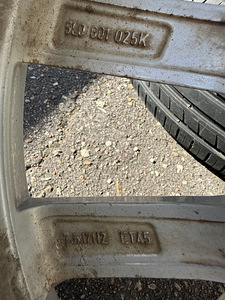 17" Skoda originaalveljed 5x112 + suverehvid 225/50/17 (9 foto / 9)