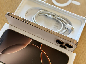 Apple IPhone 16 Pro Max Desert 256GB в очень хорошем состоянии. Аккумулятор 93% (3 фото из 8)