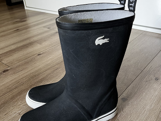 Kummikud Lacoste