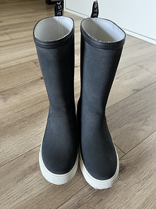 Резиновые сапоги Lacoste (2 фото из 8)