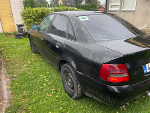 Обмен Audi A4 (2 фото из 7)