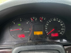 Обмен Audi A4 (5 фото из 7)