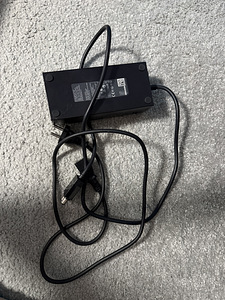X-box One with controller (4 foto / 5)