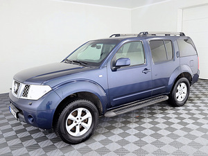 Nissan Pathfinder Comfort 4x4 2.5 dCi 128kW (2 фото из 8)