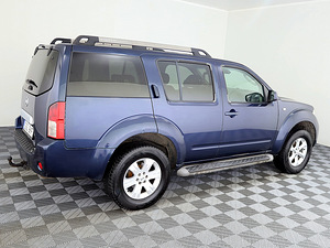 Nissan Pathfinder Comfort 4x4 2.5 dCi 128kW (3 фото из 8)