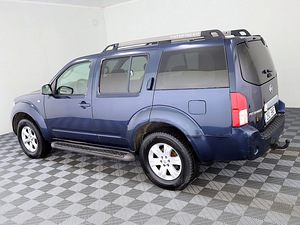 Nissan Pathfinder Comfort 4x4 2.5 dCi 128kW (4 фото из 8)