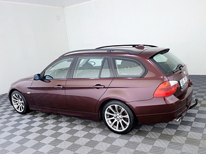 BMW 320 Touring Facelift ATM 2.0 D 130kW (4 foto / 7)