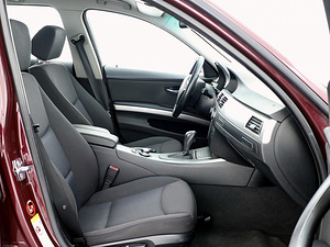 BMW 320 Touring Facelift ATM 2.0 D 130kW (6 foto / 7)