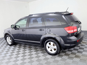 Dodge Journey Comfort ATM 2.0 CRD 103kW (4 фото из 8)