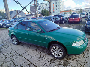 Audi A4 Comfortline Facelift 1.6 74kW (1 фото из 7)
