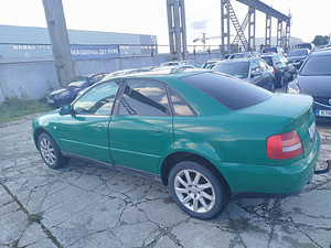 Audi A4 Comfortline Facelift 1.6 74kW (4 фото из 7)