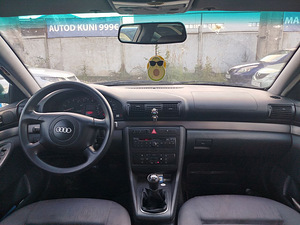 Audi A4 Comfortline Facelift 1.6 74kW (5 фото из 7)