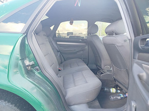 Audi A4 Comfortline Facelift 1.6 74kW (7 фото из 7)