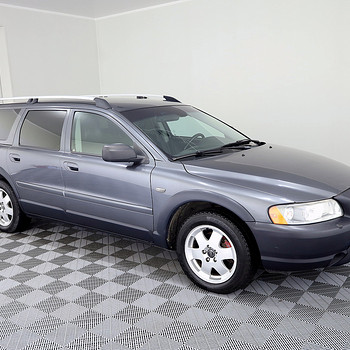 Volvo XC70 Summum Facelift ATM 2.4 D5 136kW