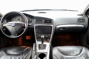 Volvo XC70 Summum Facelift ATM 2.4 D5 136kW (5 фото из 7)