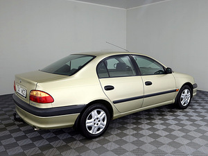 Toyota Avensis Linea Sol A-C 1.6 81kW (3 foto / 7)