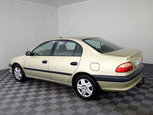 Toyota Avensis Linea Sol A-C 1.6 81kW (4 foto / 7)