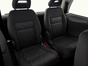 Volkswagen Sharan Comfortline Facelift ATM 1.9 TDI 85kW (8 фото из 8)