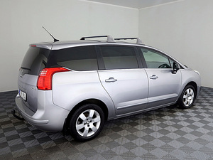 Peugeot 5008 Elegance Facelift 1.6 HDi 84kW (3 фото из 8)