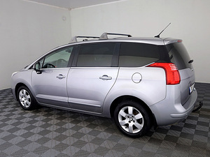 Peugeot 5008 Elegance Facelift 1.6 HDi 84kW (4 фото из 8)