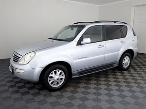 SsangYong Rexton Luxury ATM 2.7 Xdi 121kW (2 foto / 7)