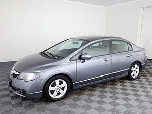 Honda Civic Facelift LPG ATM 1.8 103kW (2 фото из 7)
