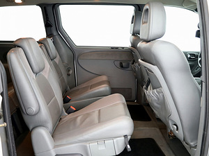 Chrysler Grand Voyager Luxury ATM 2.8 CRD 110kW (7 foto / 8)