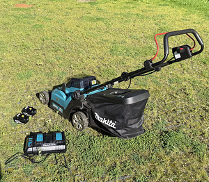Makita akumuruniiduk DLM382, akud, akulaadja (1 foto / 5)