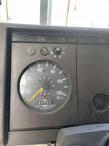 Mercedes-Benz 709D 4.0 (66 kW) 1990 (11 foto / 11)