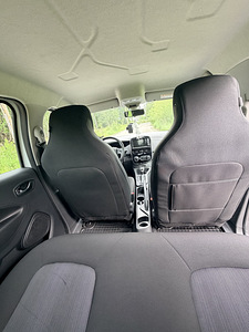 Renault Zoe (11 foto / 14)