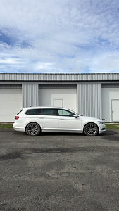 Volkswagen Passat (5 foto / 15)