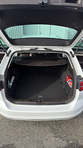 Volkswagen Passat (15 foto / 15)
