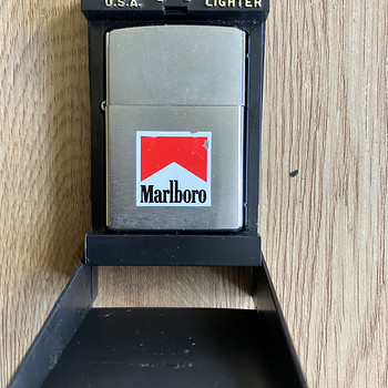 Originaal Zippo Marlboro – USA – originaalkarbiga