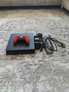 Ps4 slim 1T (3 foto / 3)